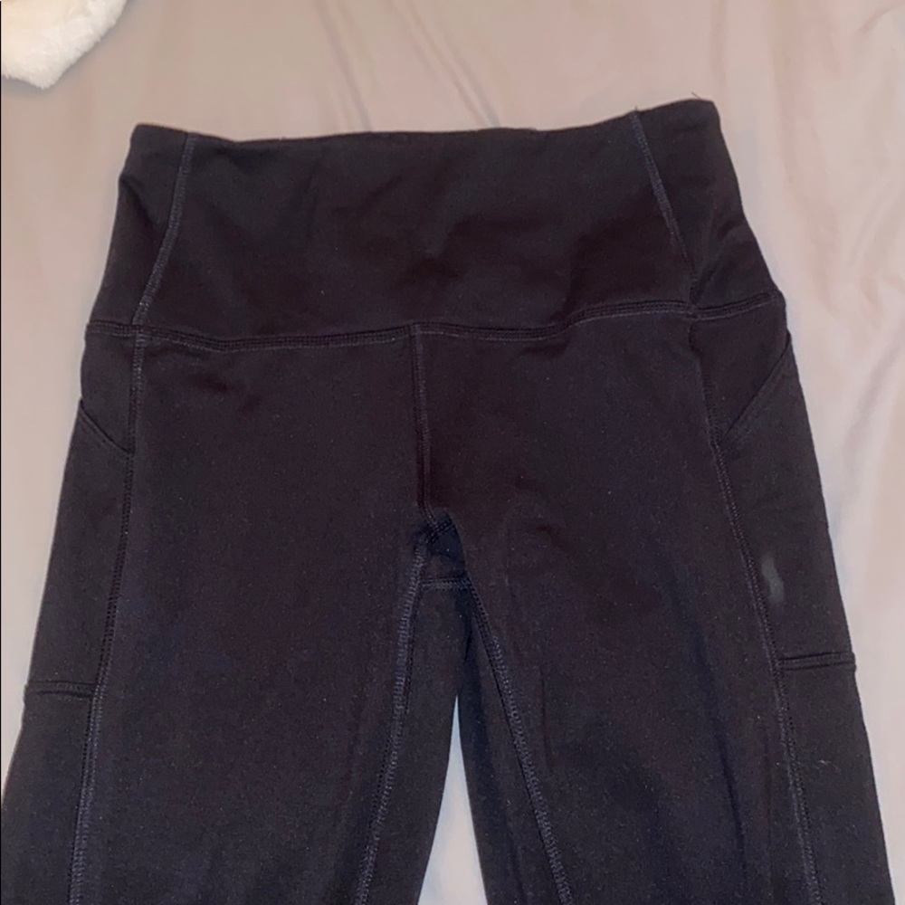 PINK Victoria’s Secret fleece lined leggings